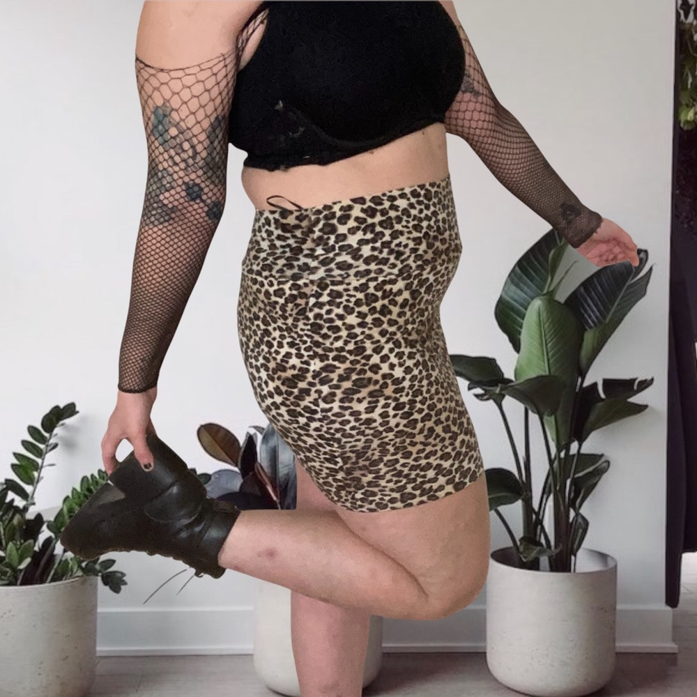 Retro Leopard Mini Party Lined Pull on Animal Print  Skirt Brown Tan Large